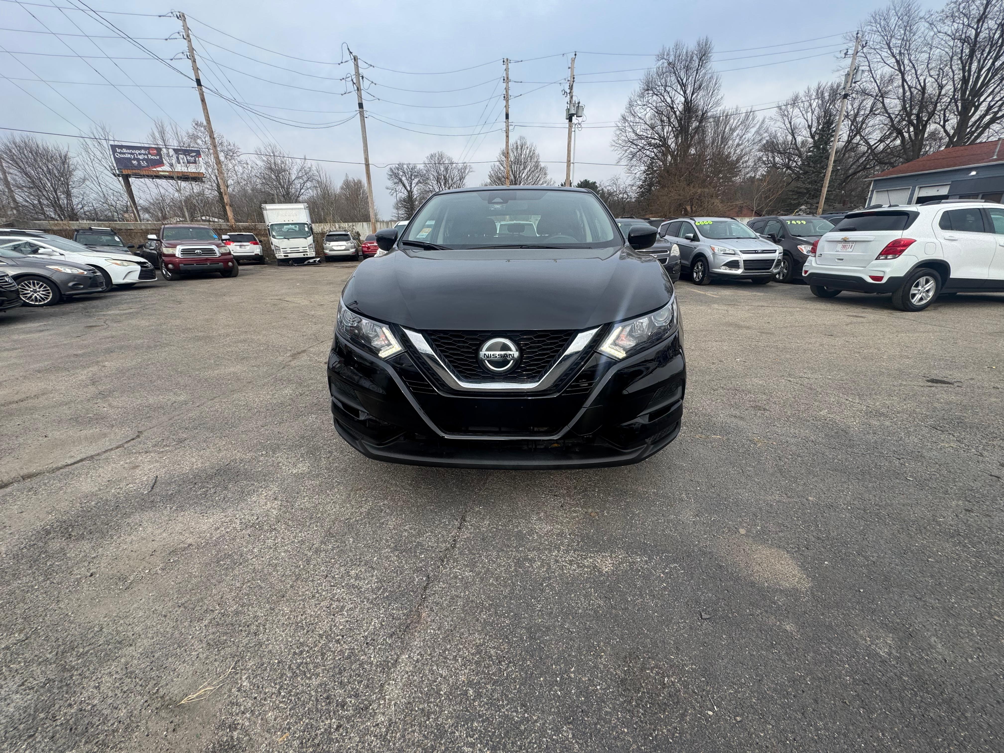 Nissan Rogue Sport - Exterior View
