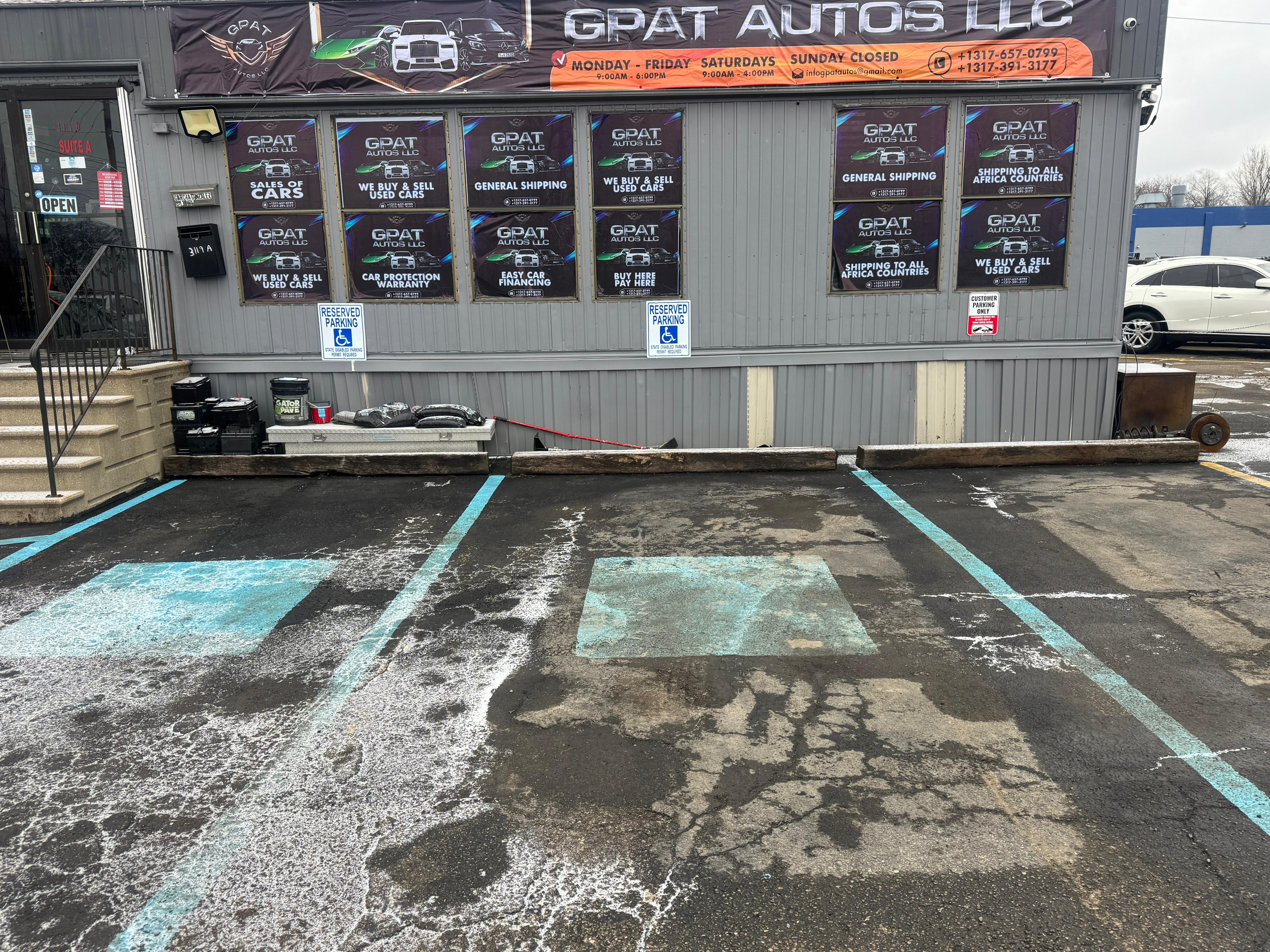 Experience Luxury
Driving Excellence